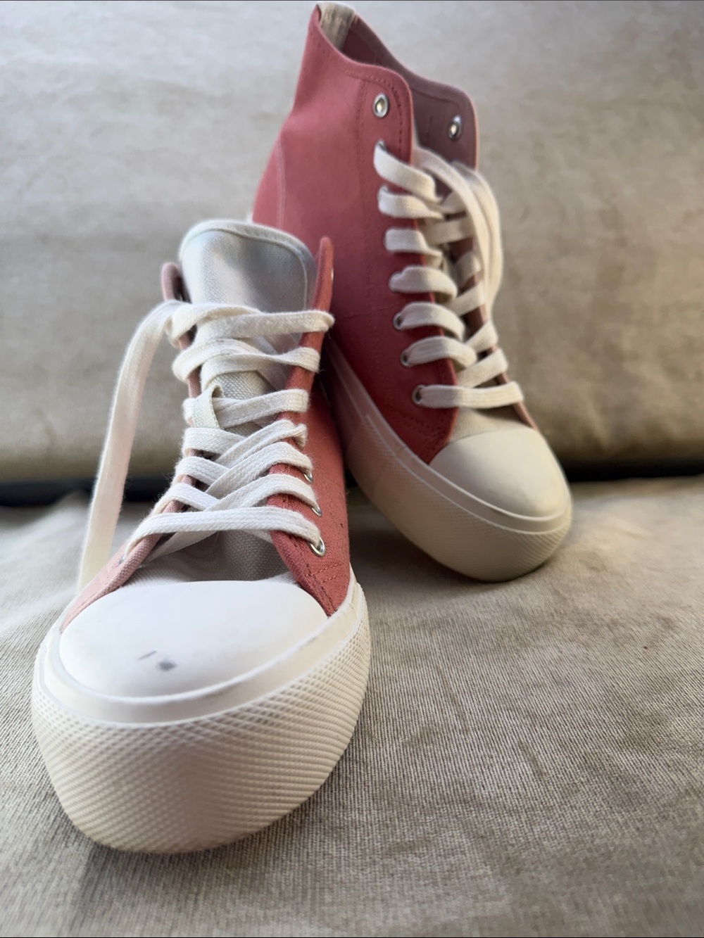 Source Unknown Dusty Pink High-Top Canvas Sneakers with White Accents